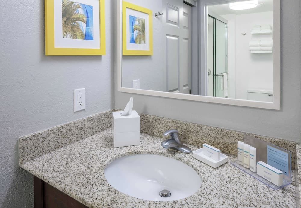 Hampton Inn & Suites by Hilton Miami-Doral/Centro Commerciale Dolphin — 27
