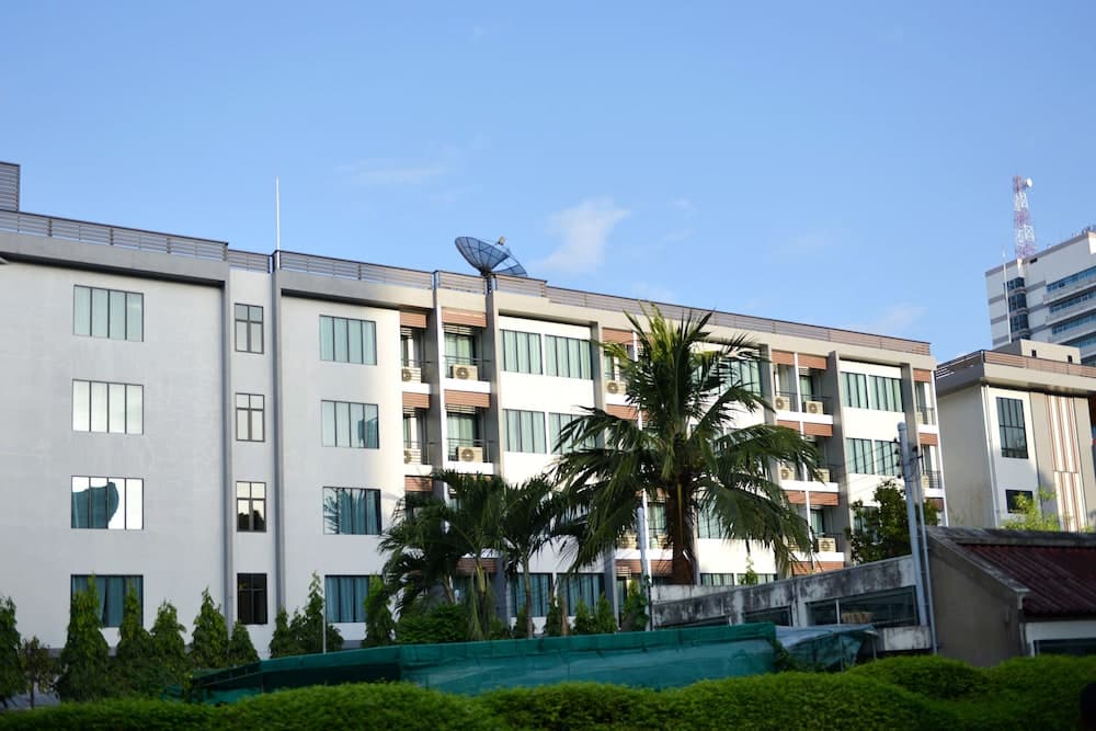 Picnic Hotel Bangkok — 15