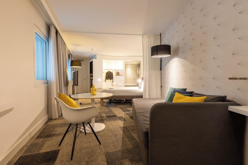 Novotel Suites Paris Expo Porte de Versailles — 4