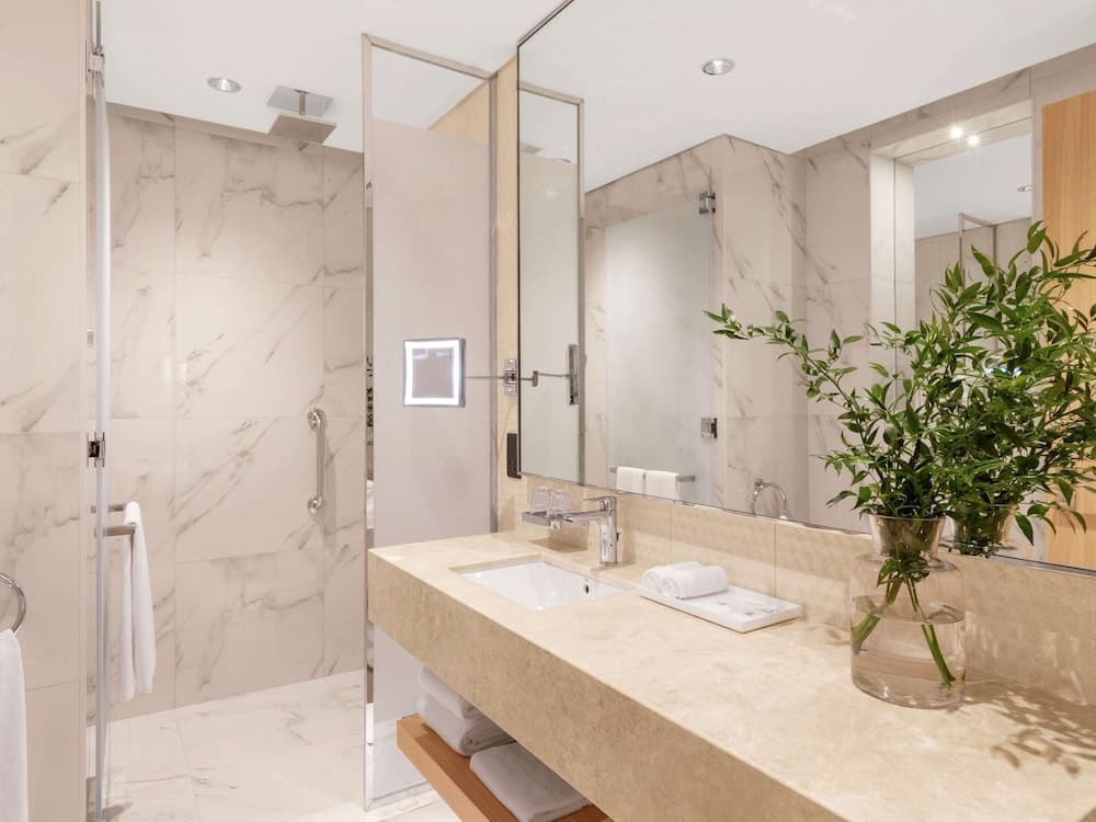 Adagio Premium The Palm — 30