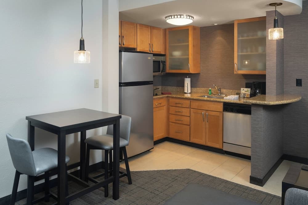 Residence Inn by Marriott Miami Flughafen — 12
