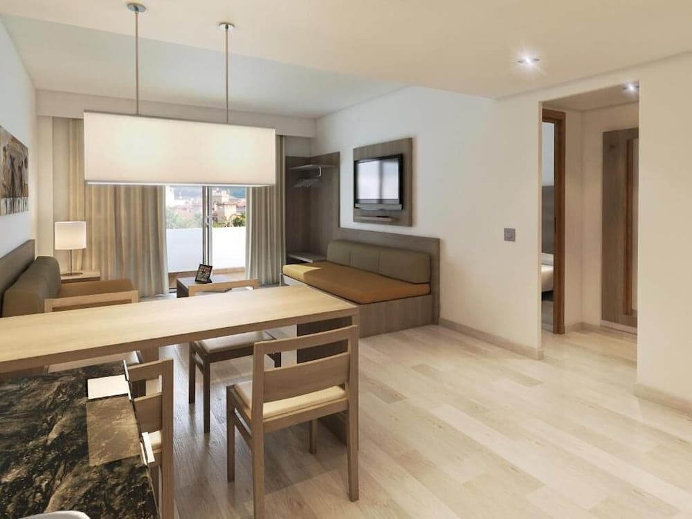 Cabot Tres Torres Apartments — 10