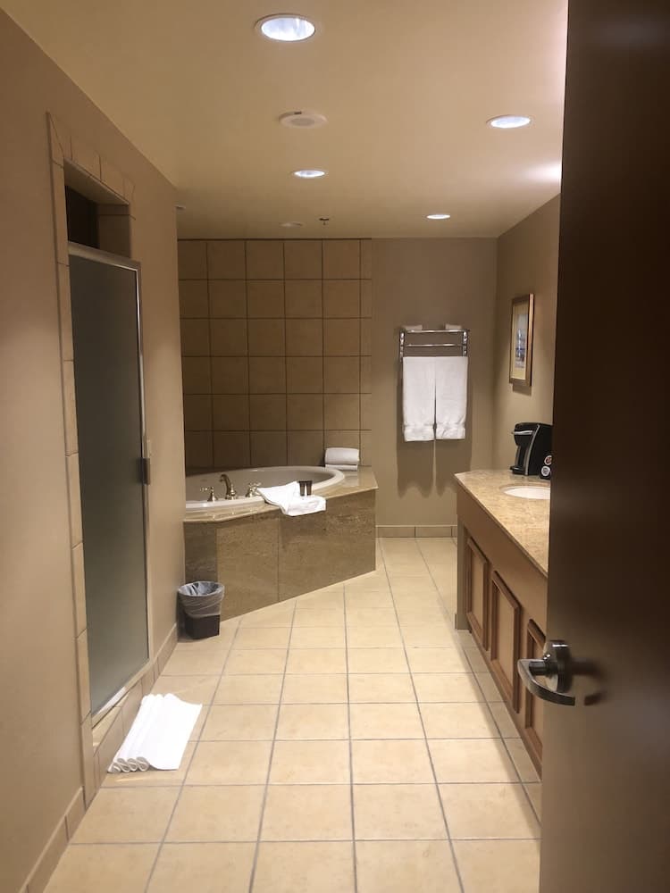 South Point Hotel, Casino, and Spa — 18