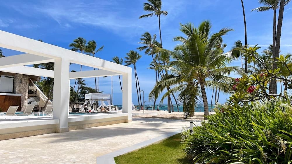 Stylish 3-bedroom Apartment Near the Bavaro Beach — 11