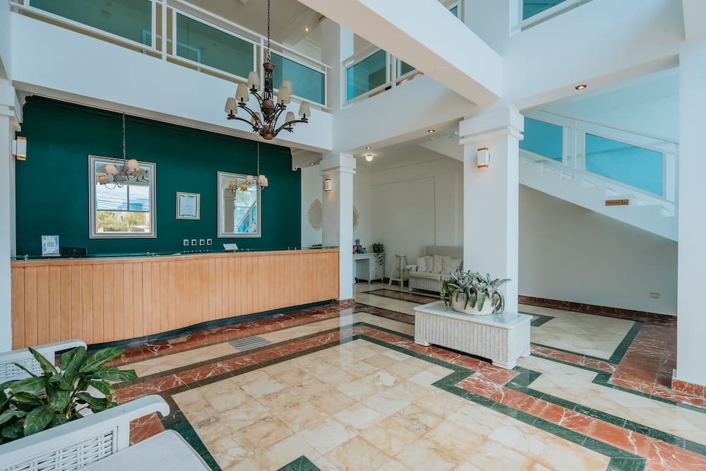Grüner Küstenhotel — 2