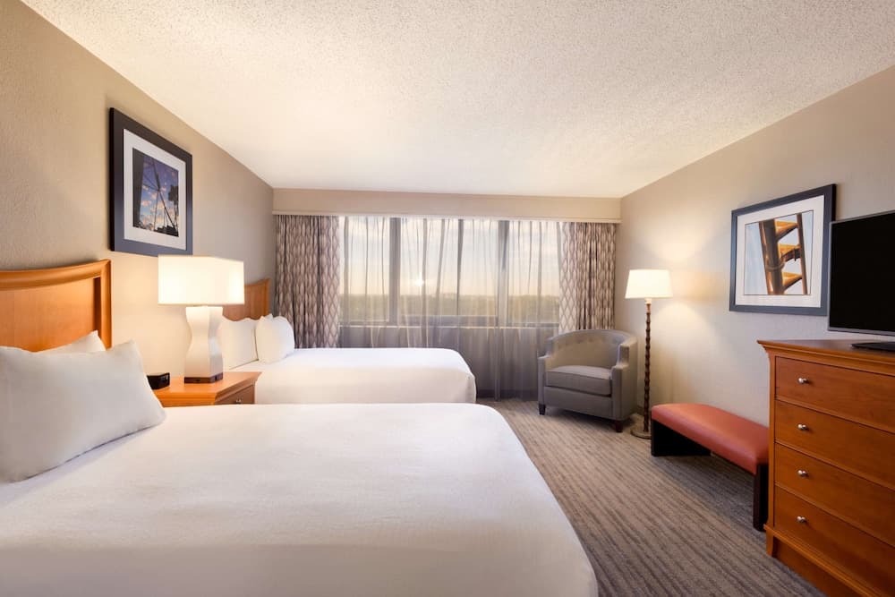 Embassy Suites by Hilton Orlando International Dr ICON Park — 27