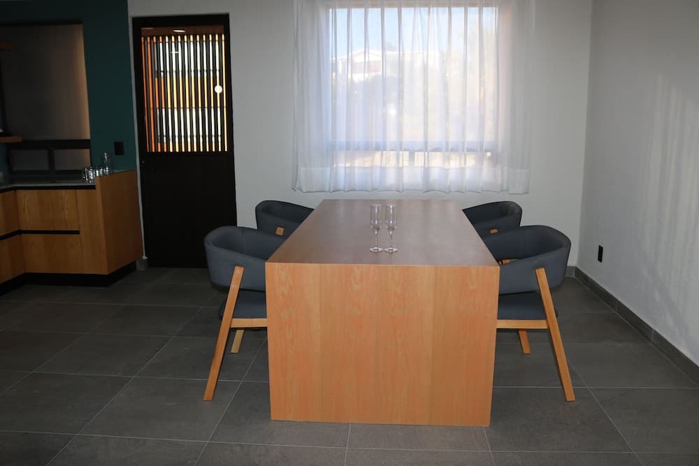 Sunrock Hotel and Suites — 19