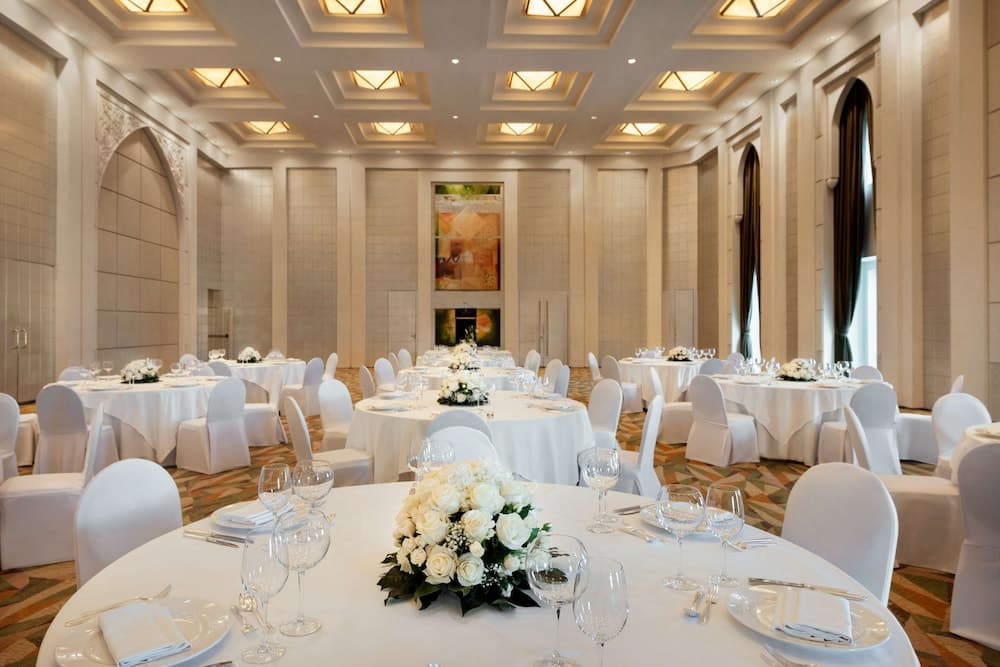 Shangri-La Dubai — 24