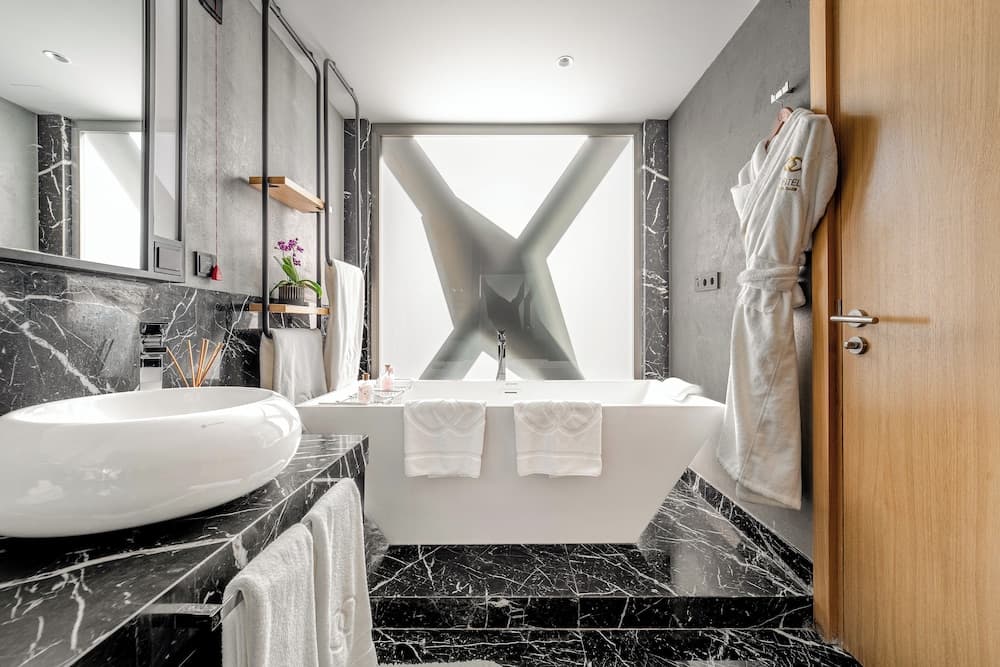 Sofitel Istanbul Taksim — 12