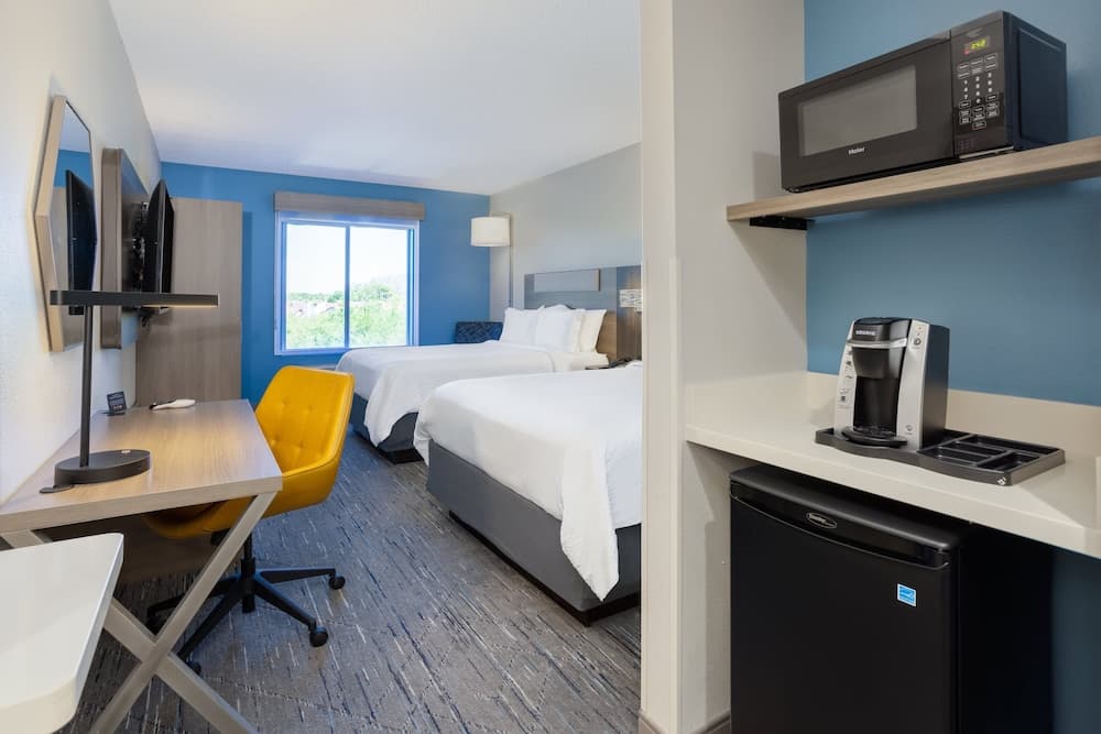 Holiday Inn Express Hotel & Suites New Tampa I-75 by IHG — 11
