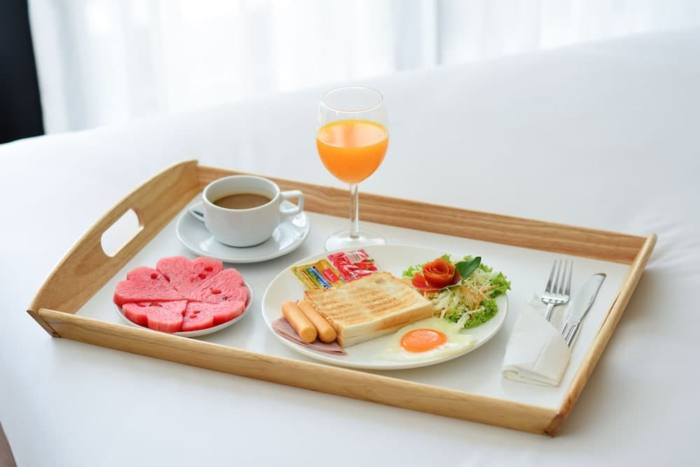 Grand BS Airport Hotel Suvarnabhumi — 10