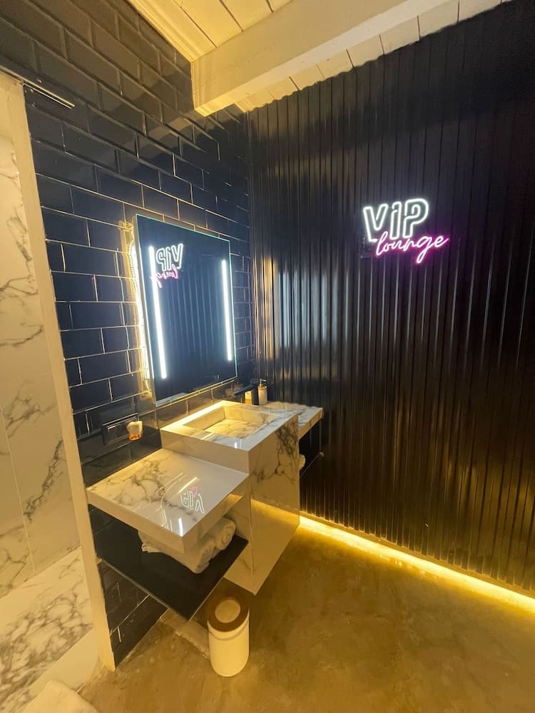 PAIISE Hotels — 17