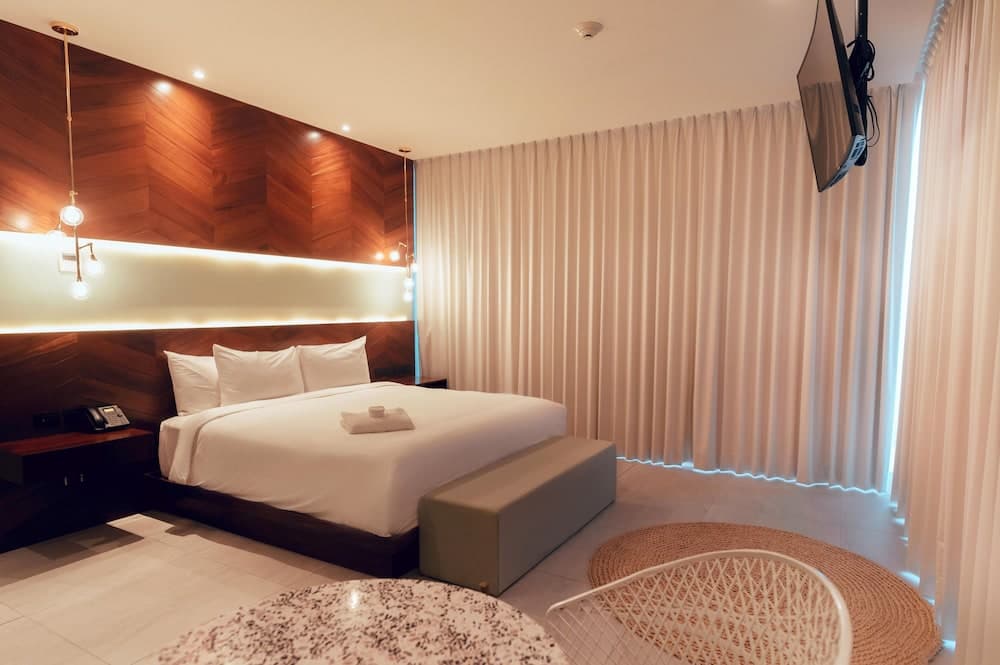 CALIXTA Hotel — 18