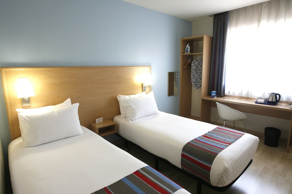Travelodge Barcelona Poblenou — 23