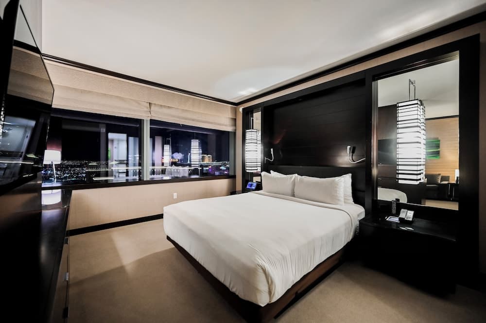 StripViewSuites im Vdara — 23