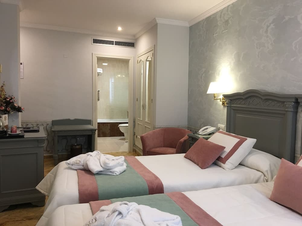Adriano Hotel Boutique Sevilla — 5