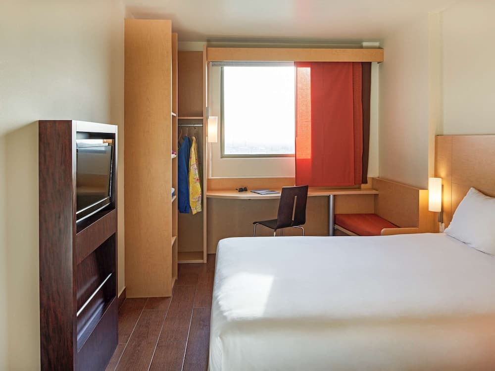 ibis Cancun Centro — 3