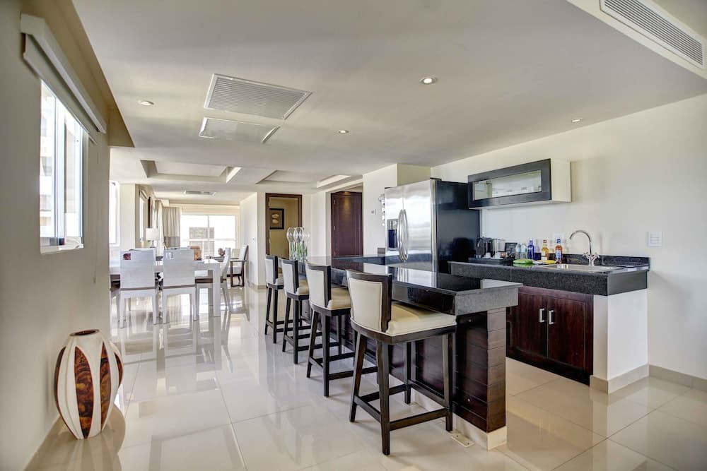 Royalton Punta Cana, An Autograph Collection All-Inclusive Resort & Casino — 9