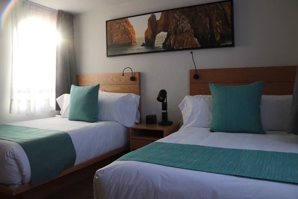 Sunrock Hotel and Suites — 30