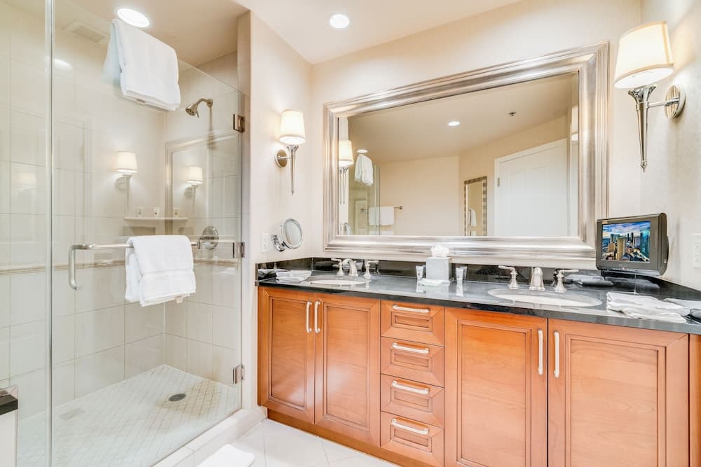 Jet Luxury Resorts @ The Signature Condo Hotel — 10