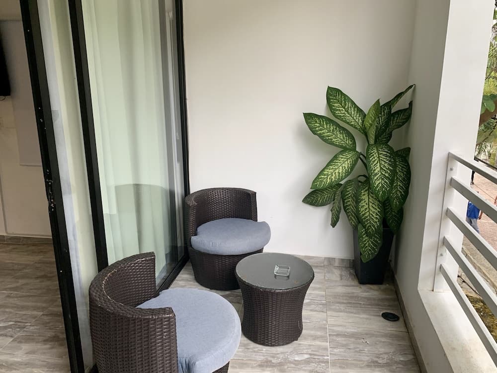 SILVERSANDS Hotel Boutique - 5Th Ave — 6