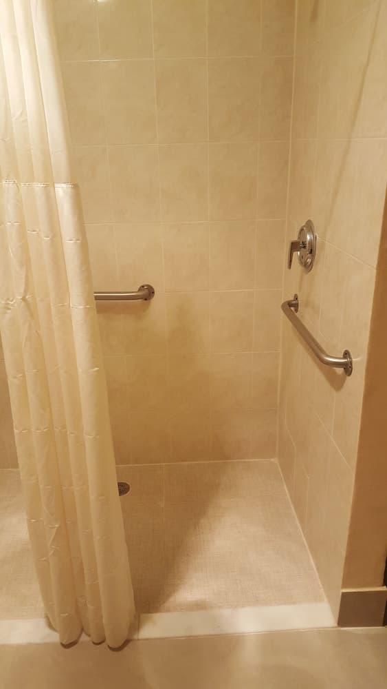 Econo Lodge Busch Gardens — 13
