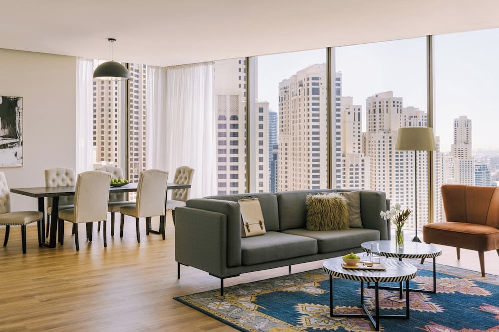 Sonder im JBR The Walk — 7