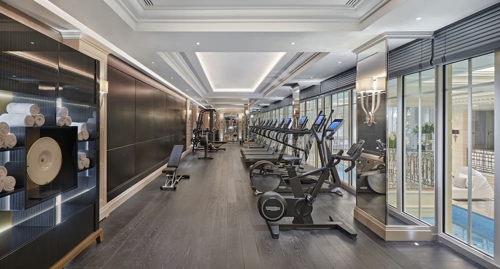 Four Seasons Hotel George V — 22