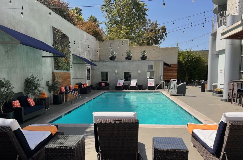Hotel Angeleno — 1