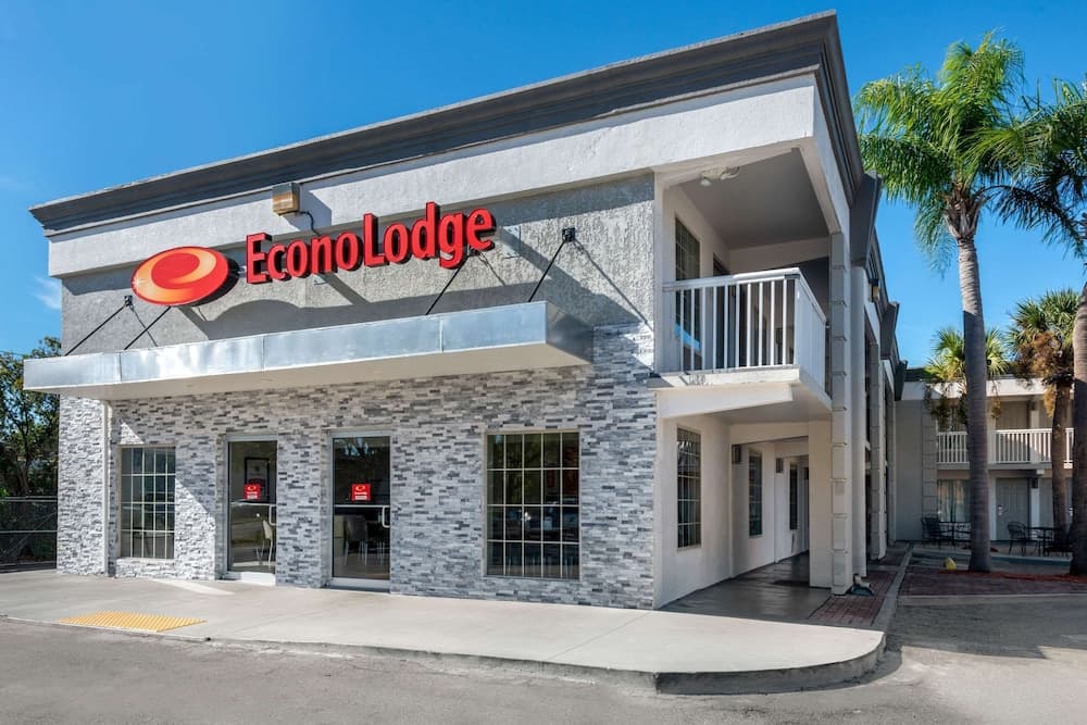 Econo Lodge Flughafen am RJ-Stadion — 1