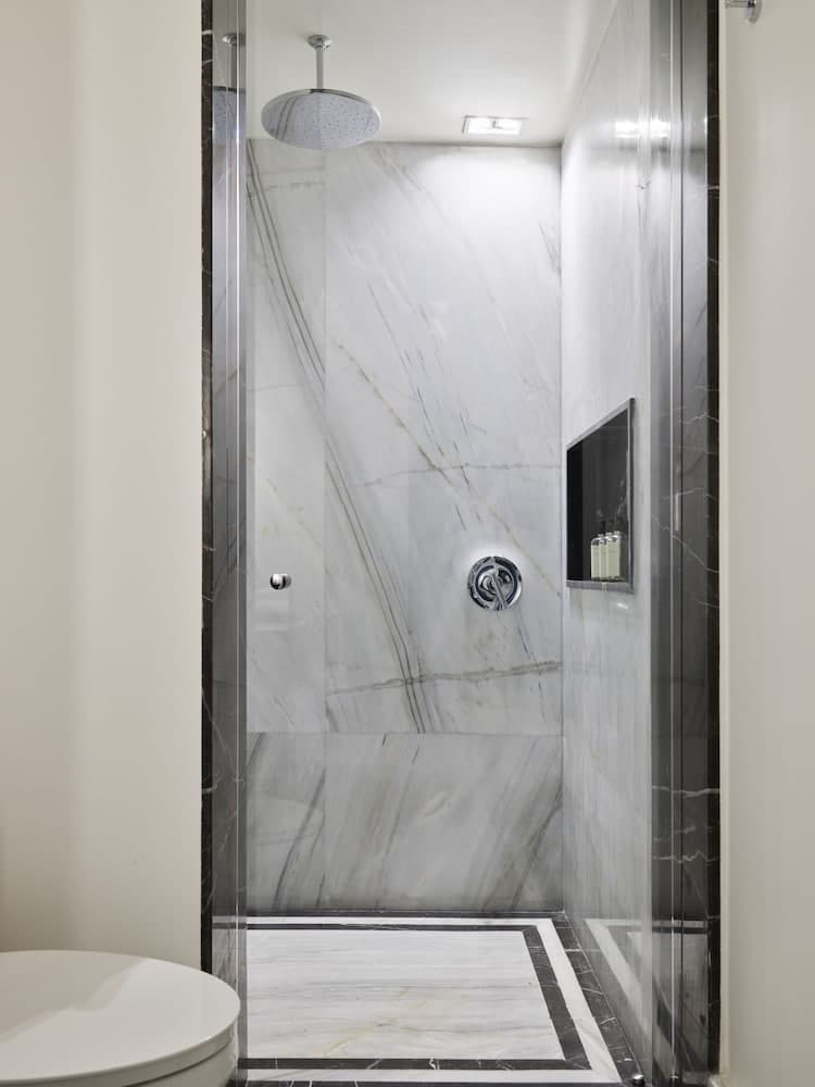 Hotel Dama — 26