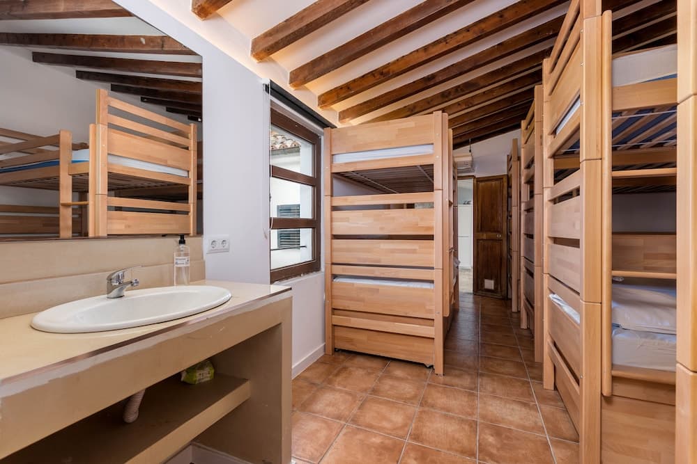 Urban Hostel Palma Albergue Juvenil — 28