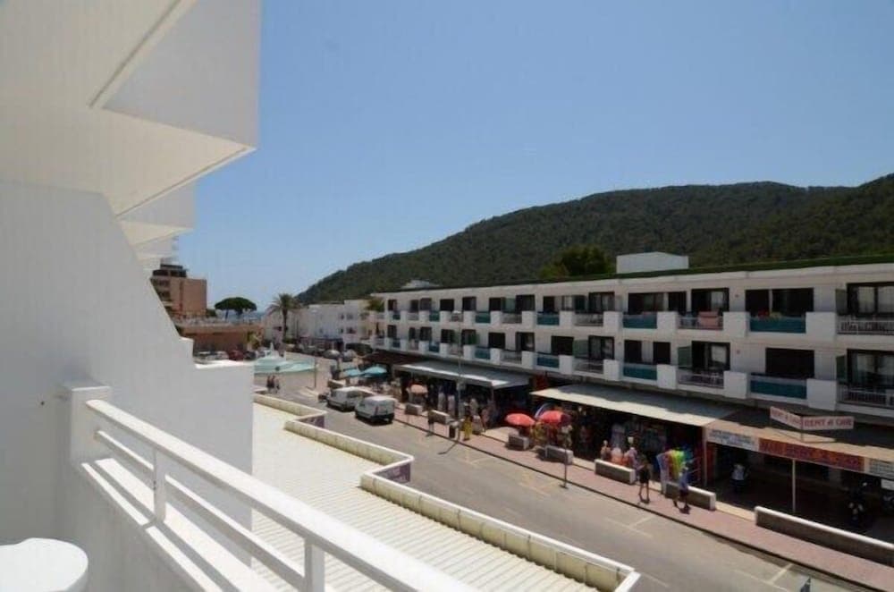 Apartamentos Typic Oasis Sa Tanca — 21