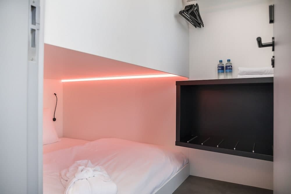 Dieses Hostel — 24