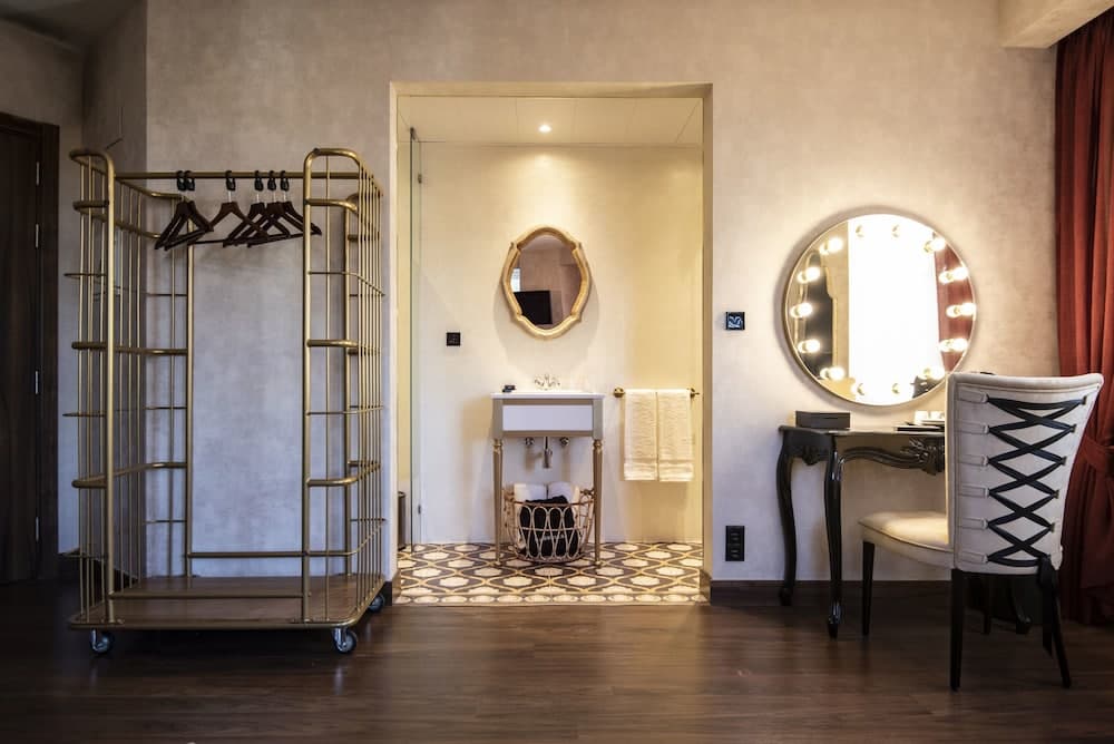 Maxime Hotel — 24