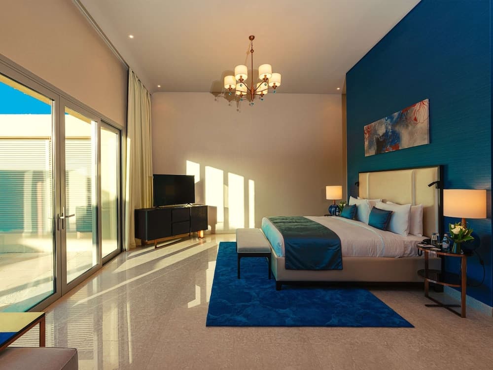 Rixos The Palm Hotel & Suites — 13