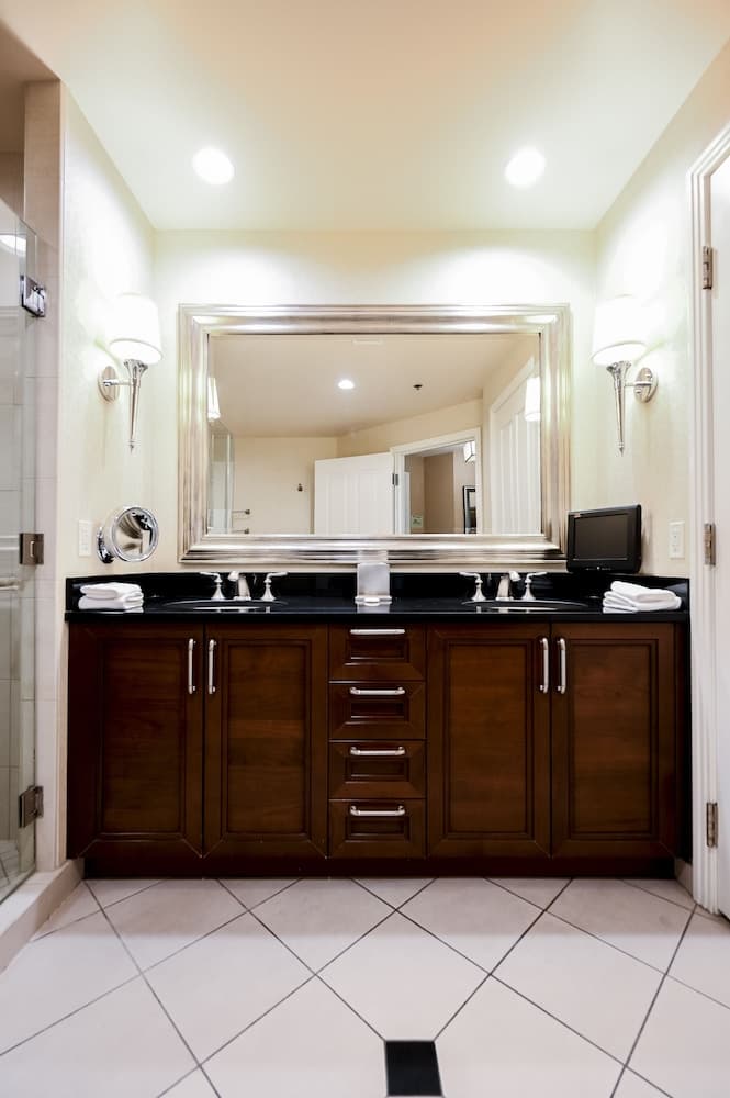 StripViewSuites im Signature — 12