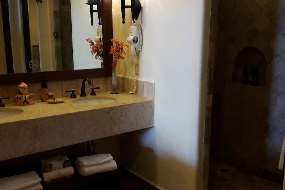 El mejor departamento de 2 habitaciones en Cabo San Lucas — 23