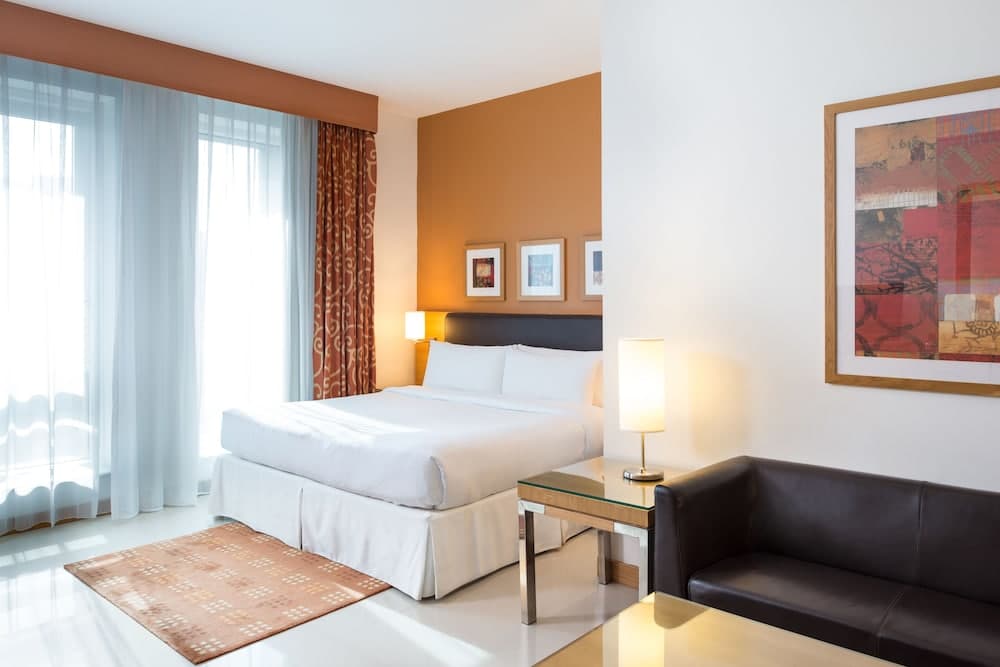 Four Points by Sheraton Bur Dubai — 18