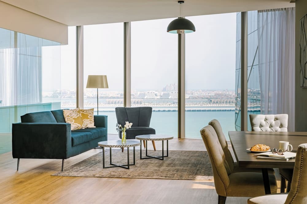 Sonder im JBR The Walk — 30