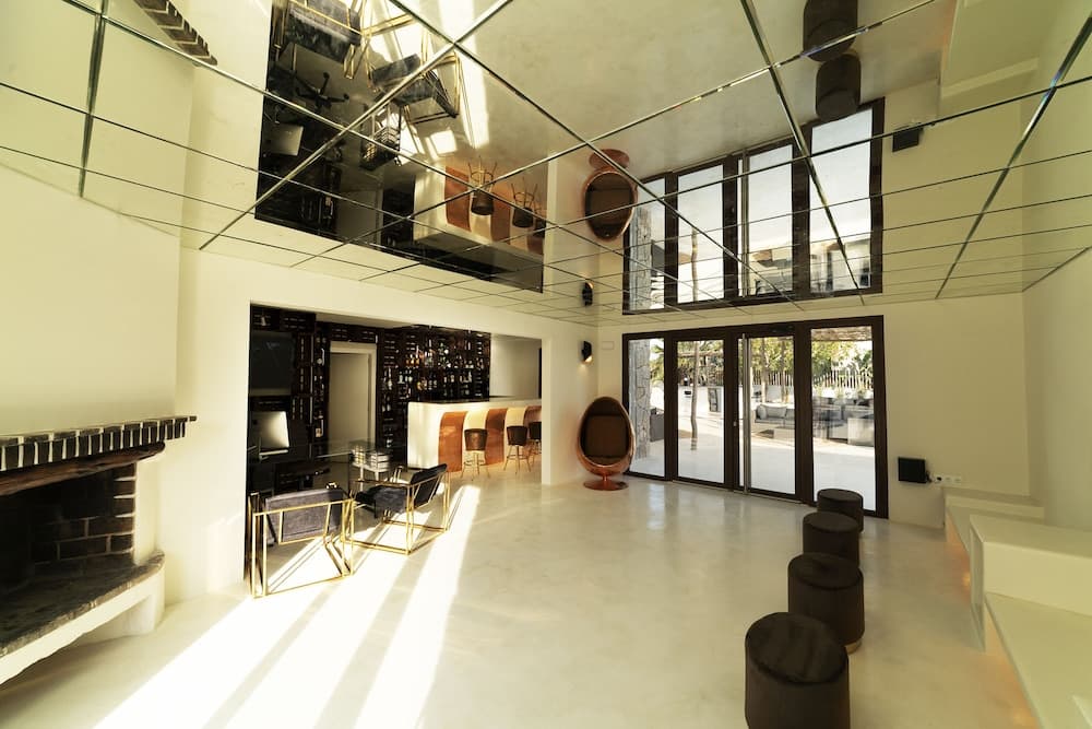 PAIISE Hotels — 27
