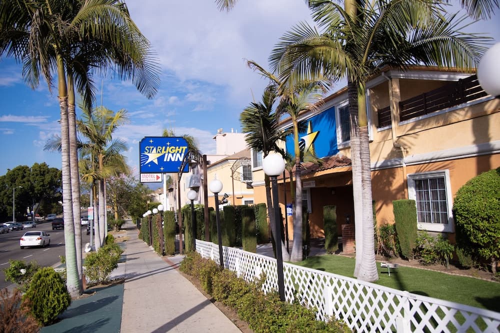 Starlight Inn La Brea — 20