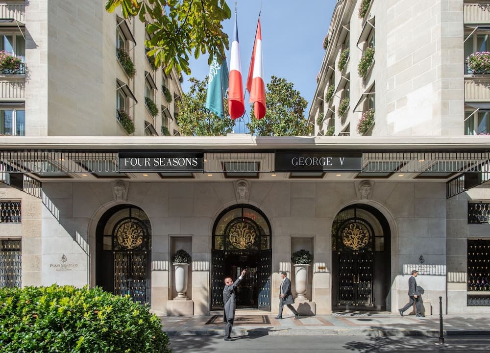 Four Seasons Hotel George V — 1