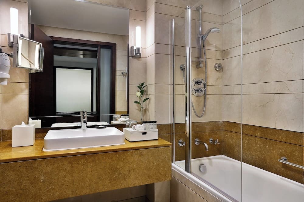 Grand Millennium Dubai — 22