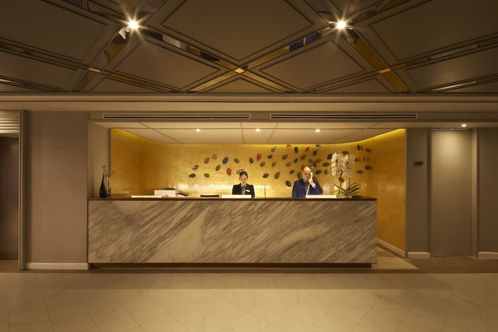 The Quarter Ploenchit by UHG — 4