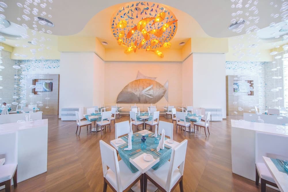 Royalton Punta Cana, Ein Autograph Collection All-Inclusive Resort & Casino — 18
