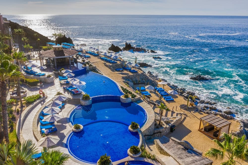 Hacienda Encantada Resort & Residences — 1