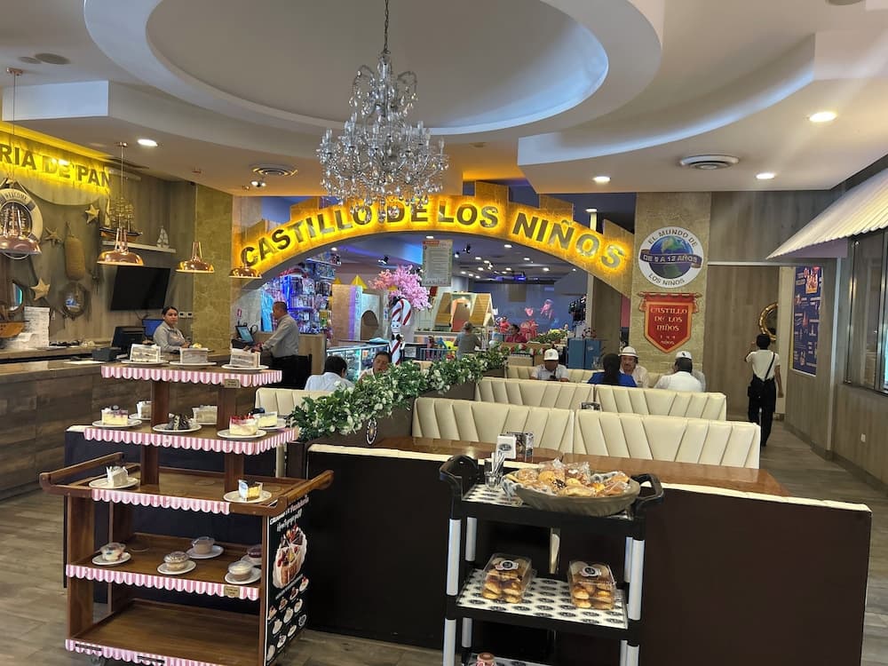Sky Inn Cancún — 30