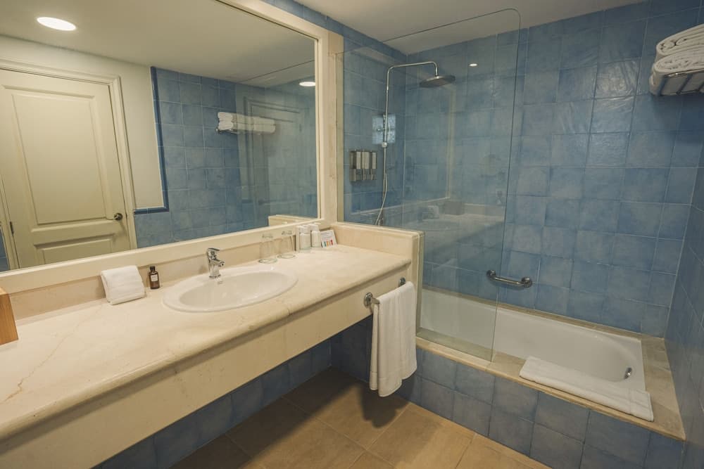 Iberostar Waves Punta Cana - All Inclusive — 17