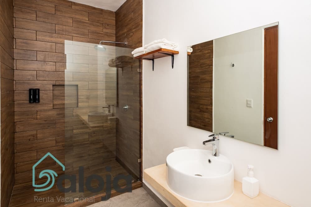 VICA GUEST HOUSE — 4